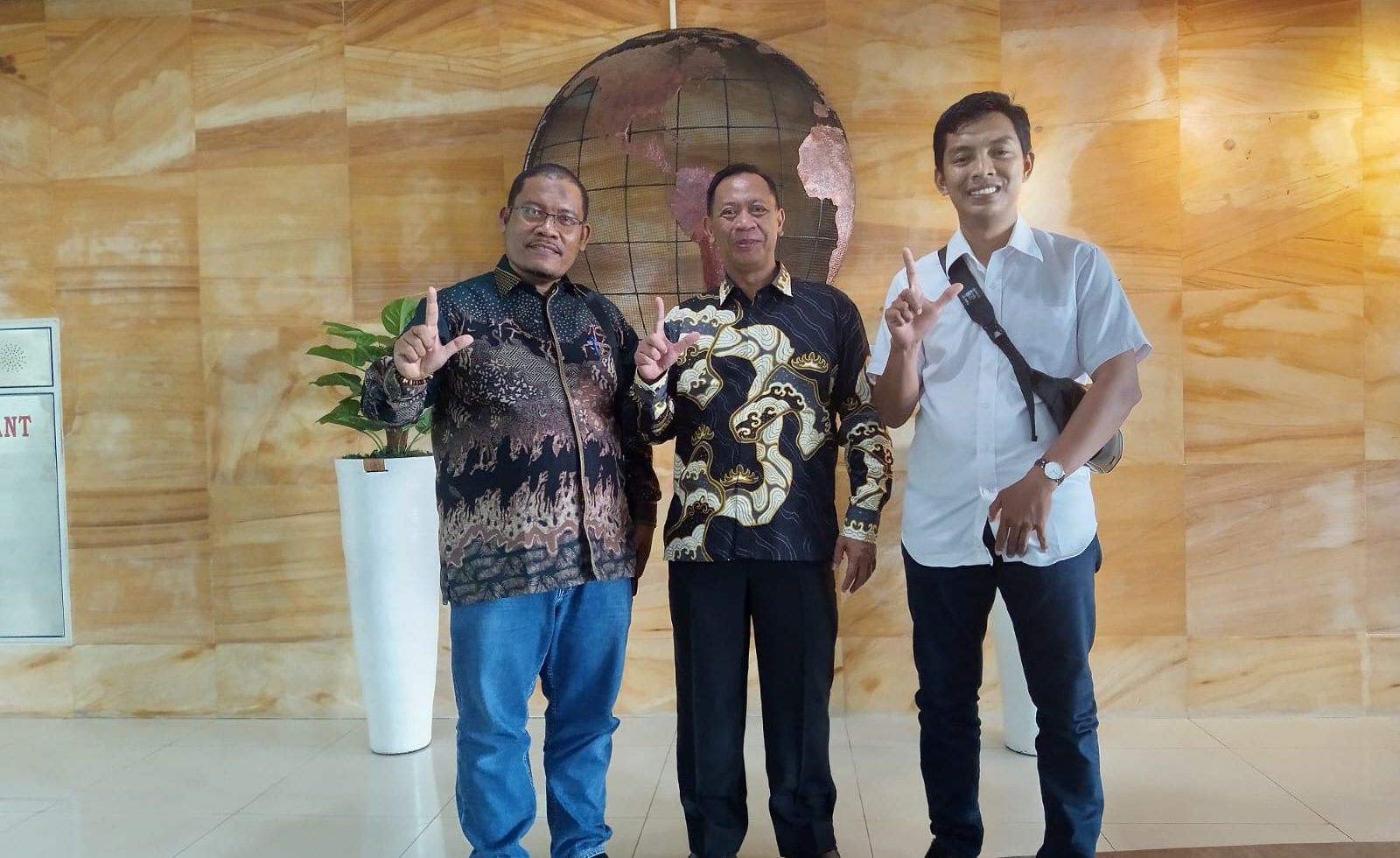 Deputi I Perpusnas Sambut Kunjungan Rektor dan Dekan Tarbiyah IAITF Dumai