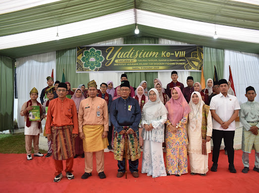 IAITF Gelar Yudisium ke-VIII dengan Nuansa Melayu-Islami: Penuh Khidmat, Haru, dan Apresiasi Gemilang!