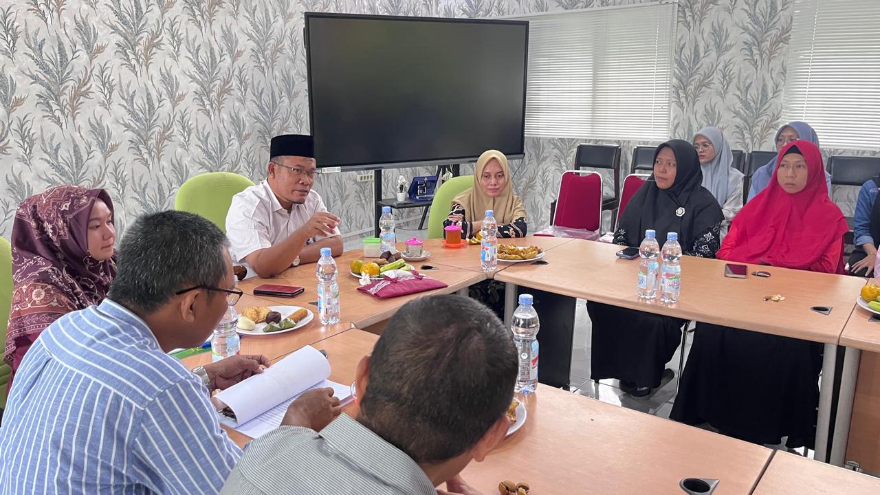 Rektor Pimpin Rapat Evaluasi Proses Pembelajaran Akhir Semester Ganjil 2025/2026