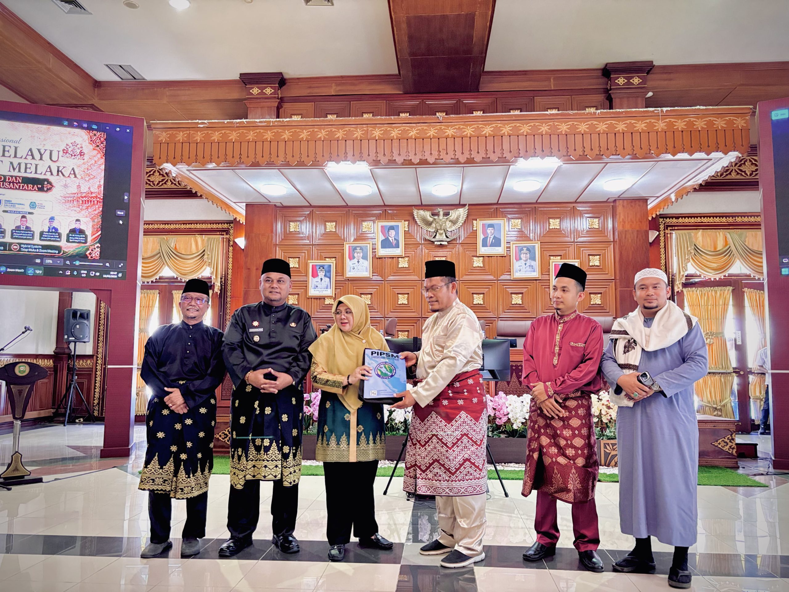 Keynote Speaker Seminar Internasional, Rektor IAITF Dumai Bahas Empat Naskah Utama Kesultanan Siak