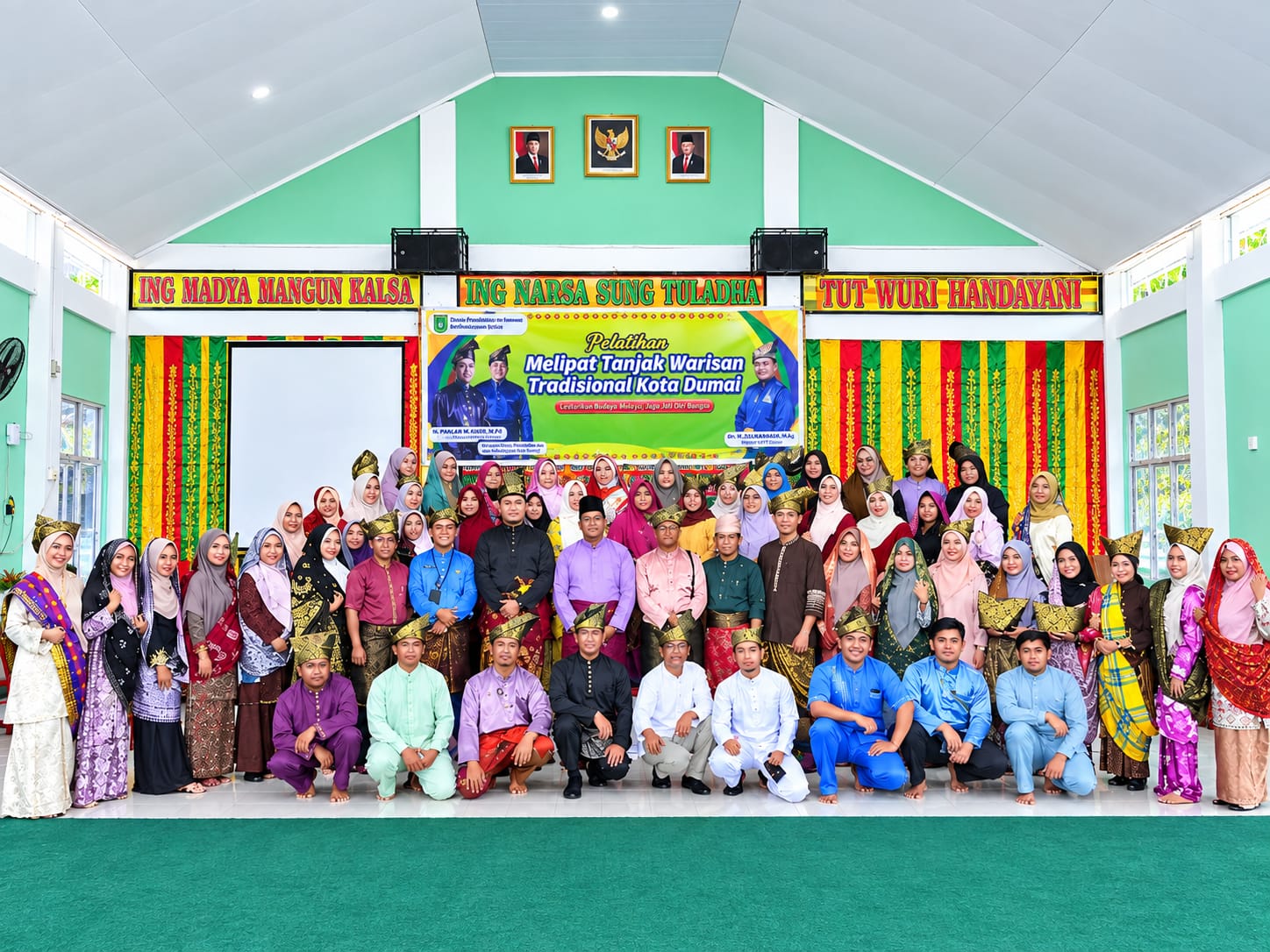 Perkuat Pelestarian Budaya Melayu, Dosen dan Mahasiswa Pascasarjana IAITF Dumai Ikut Andil dalam Pelatihan Tanjak